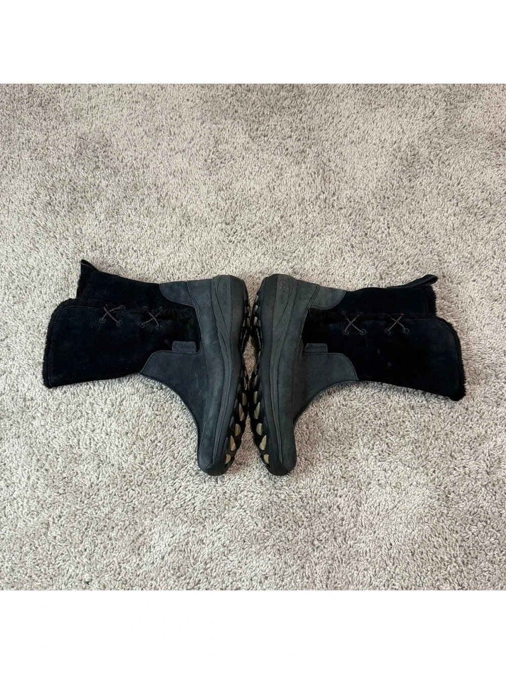 Columbia Black Water Resistant Winter Boots with Fleece Lining